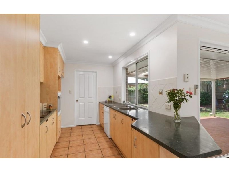 562 Hume Street, Middle Ridge QLD 4350