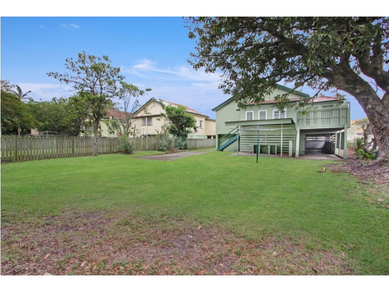 68 Nudgee Road, Hamilton QLD 4007