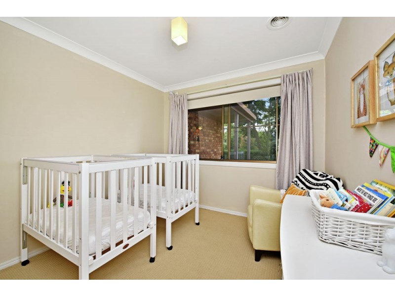23 Amos Crescent, Mount Lofty QLD 4350