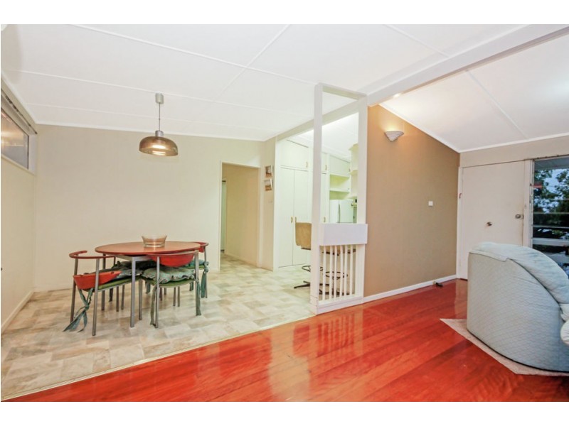 10 Sarina Street, Stafford Heights QLD 4053