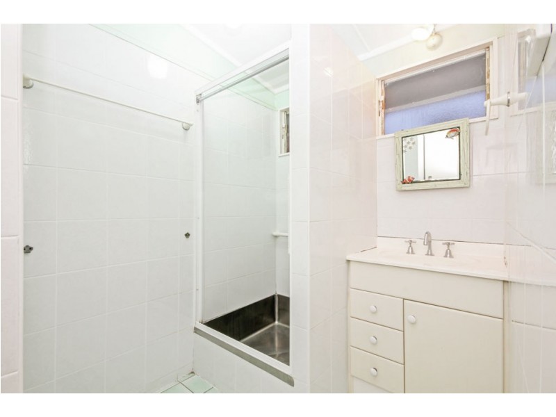 10 Sarina Street, Stafford Heights QLD 4053