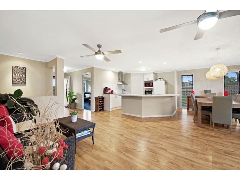 2 Highland Park Road, Meringandan West QLD 4352