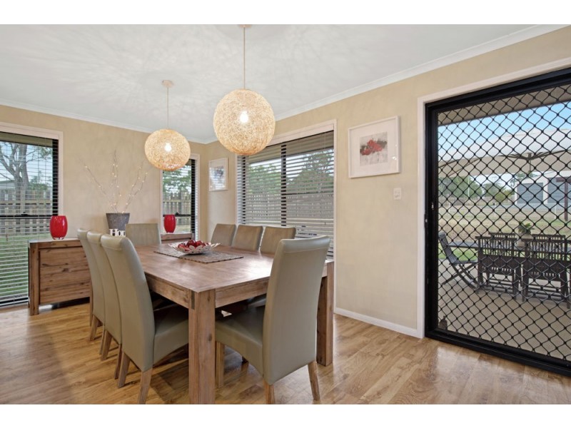 2 Highland Park Road, Meringandan West QLD 4352