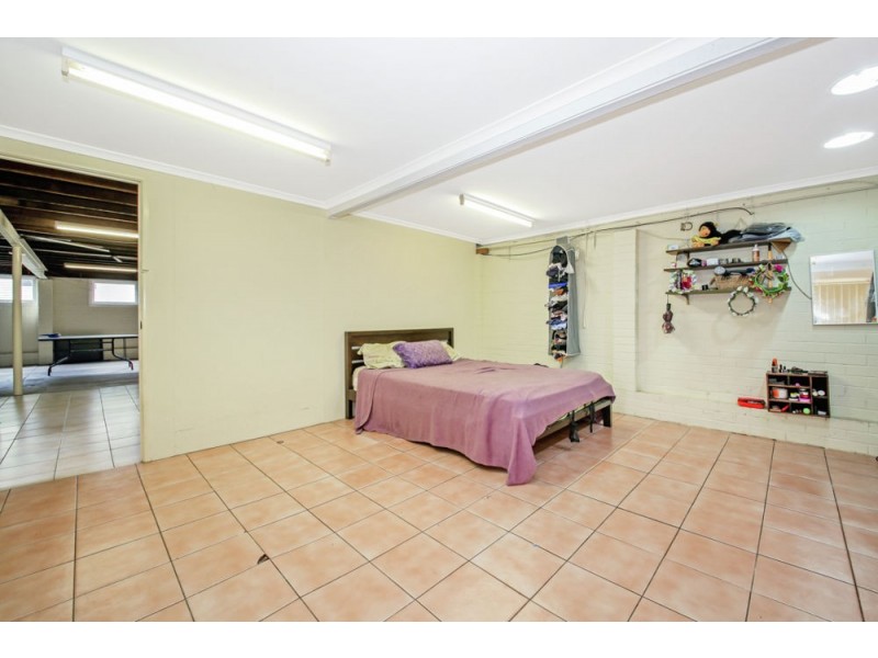 8 Kendrey Street, Stafford Heights QLD 4053