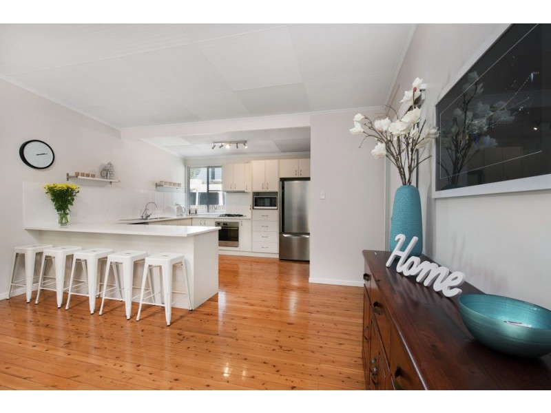 240a Geddes Street, Centenary Heights QLD 4350