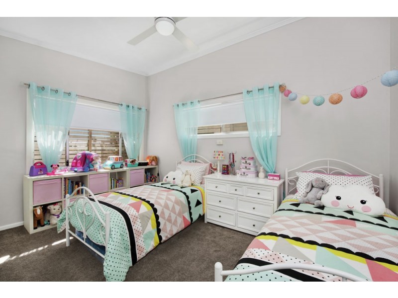 240a Geddes Street, Centenary Heights QLD 4350