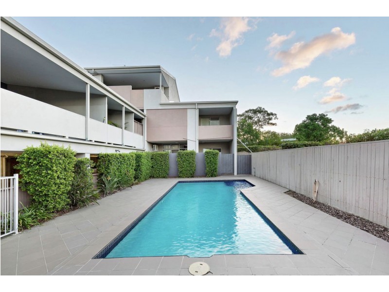 13/5 Thornlake Court, Tingalpa QLD 4173
