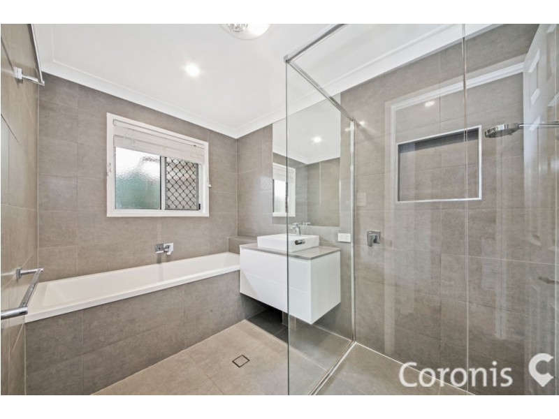 16 Arlington Drive, Arana Hills QLD 4054