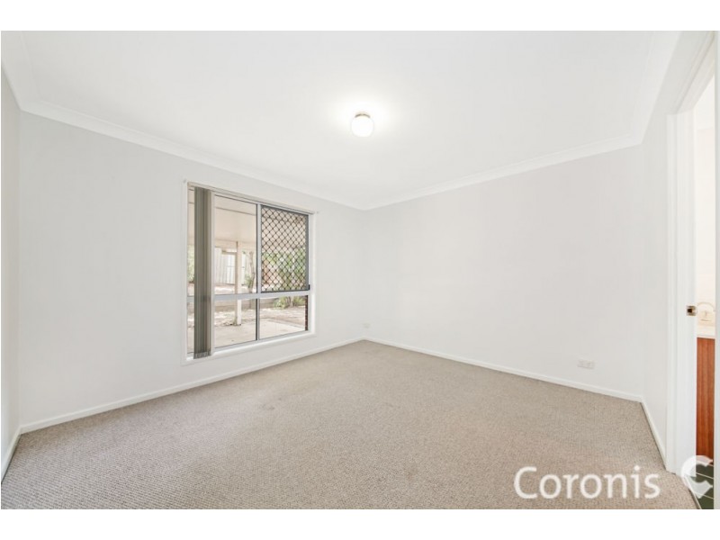 16 Arlington Drive, Arana Hills QLD 4054