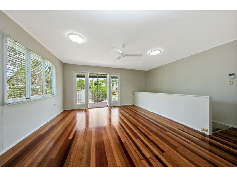 62 Niven Street, Stafford Heights QLD 4053