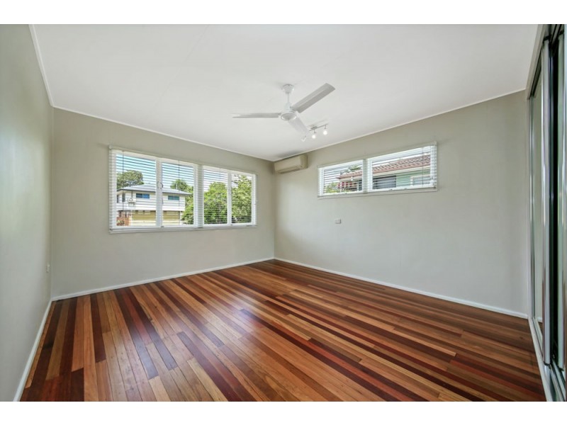 62 Niven Street, Stafford Heights QLD 4053