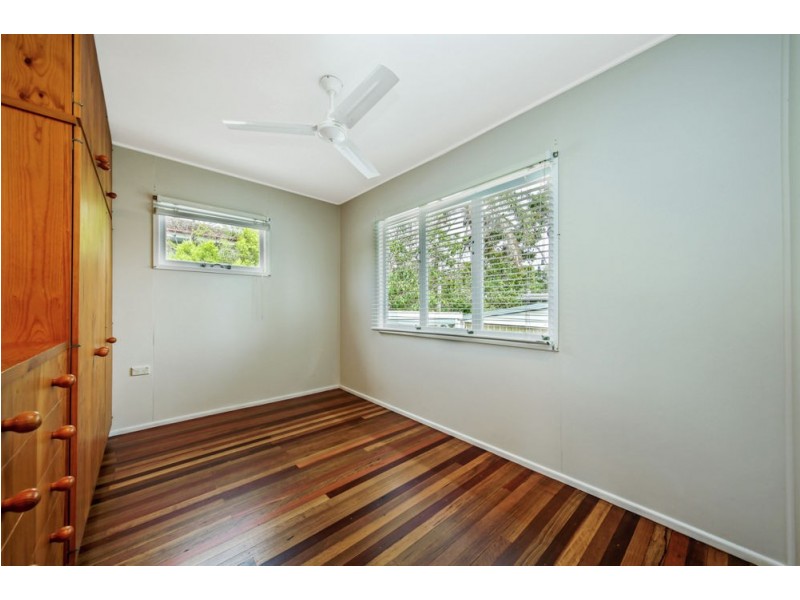 62 Niven Street, Stafford Heights QLD 4053