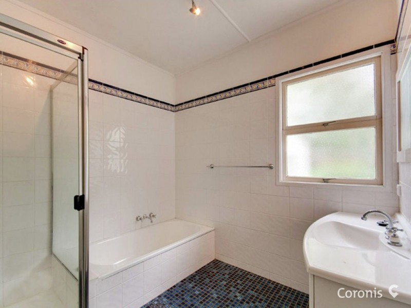 12 Rutherford Street, Stafford Heights QLD 4053