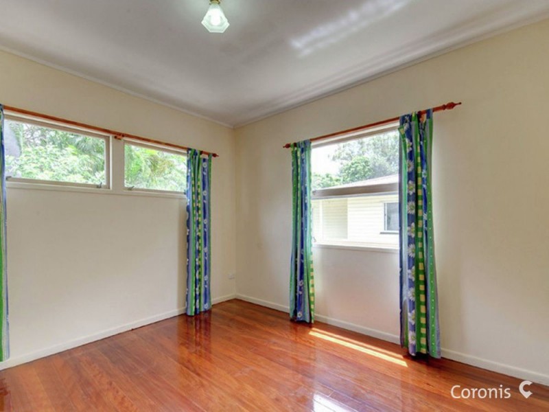 12 Rutherford Street, Stafford Heights QLD 4053