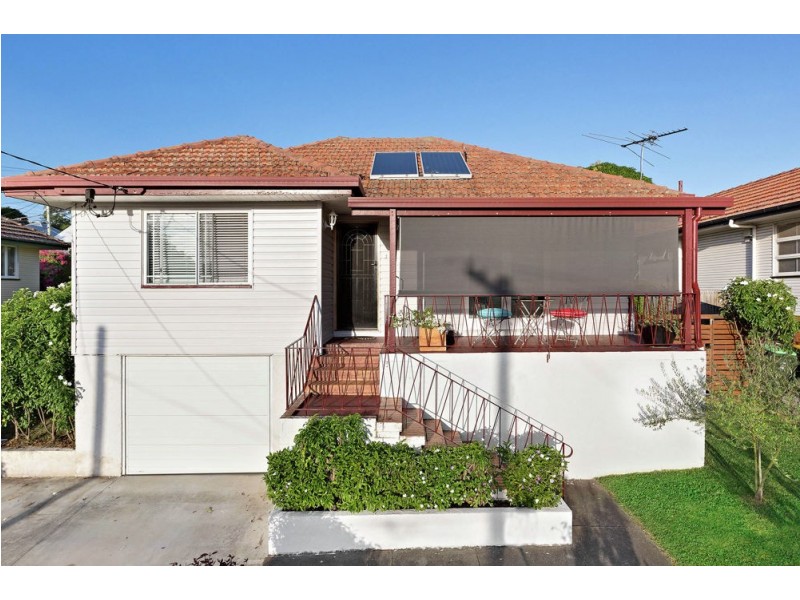 6 Wyeth Street, Wynnum QLD 4178