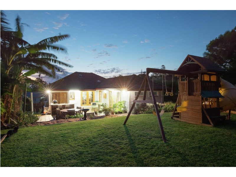 6 Wyeth Street, Wynnum QLD 4178