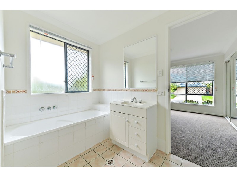 10 Lindsay Street, Hemmant QLD 4174