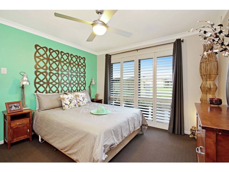 1/8 Smythe Drive, Highfields QLD 4352