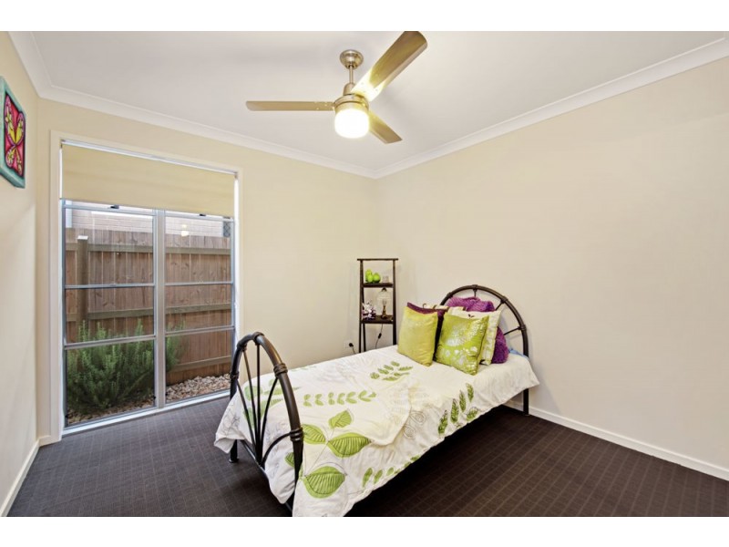 1/8 Smythe Drive, Highfields QLD 4352