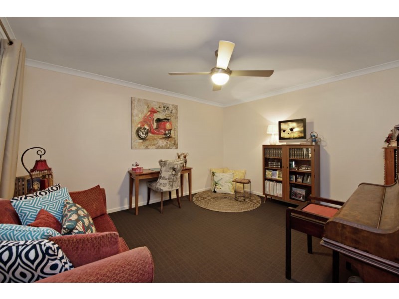 1/8 Smythe Drive, Highfields QLD 4352