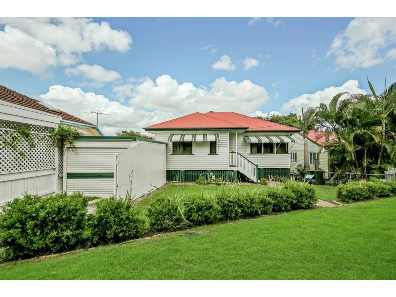 231 Edinburgh Castle Road, Wavell Heights QLD 4012