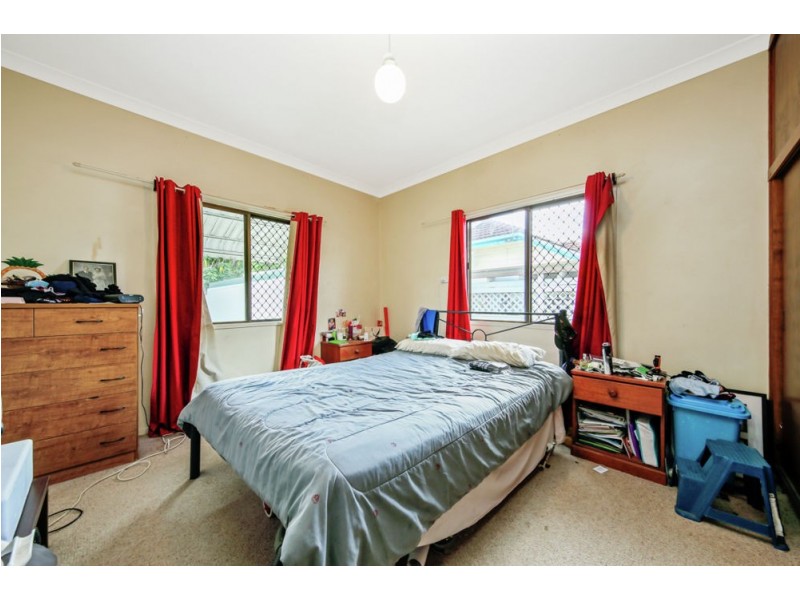 231 Edinburgh Castle Road, Wavell Heights QLD 4012