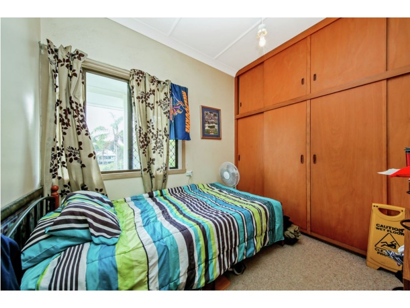 231 Edinburgh Castle Road, Wavell Heights QLD 4012