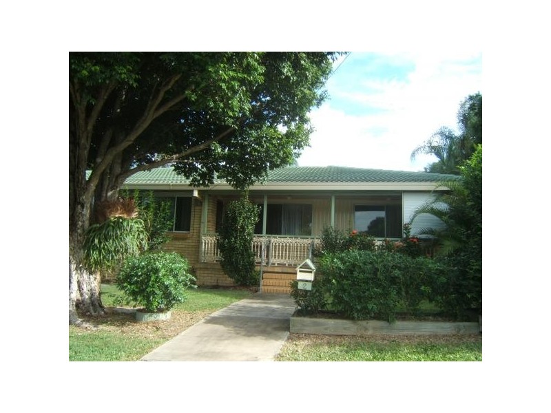 2 Malvern Street, Albany Creek QLD 4035