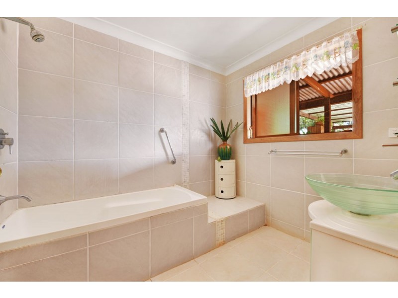 34 Kuhls Road, Highfields QLD 4352