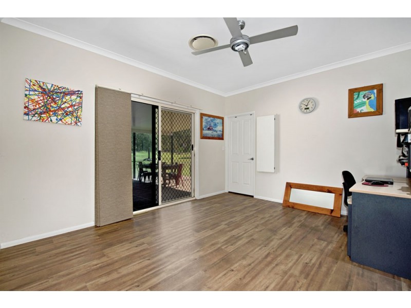 35 Cemetery Road, Murphys Creek QLD 4352