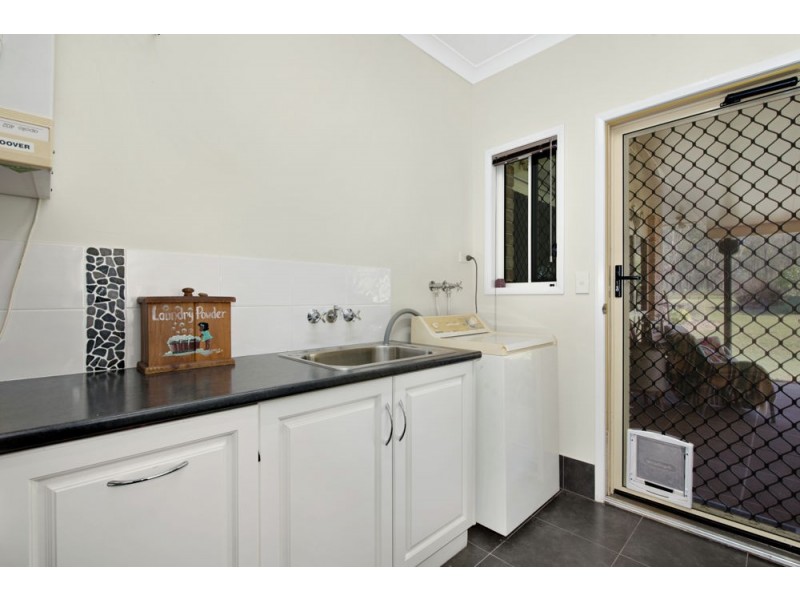 35 Cemetery Road, Murphys Creek QLD 4352