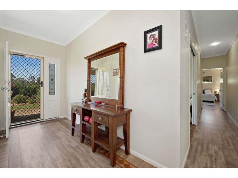 35 Cemetery Road, Murphys Creek QLD 4352