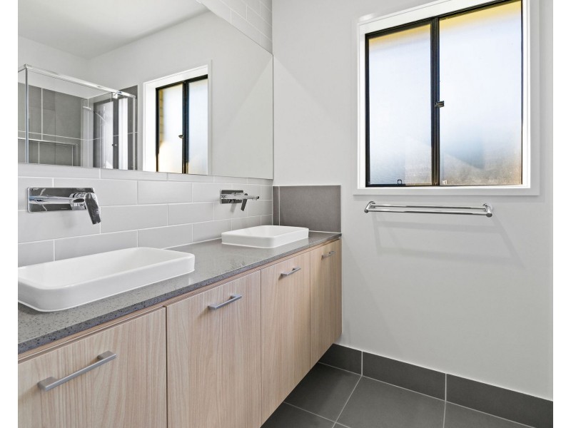 13 Rivercherry Way, Upper Coomera QLD 4209