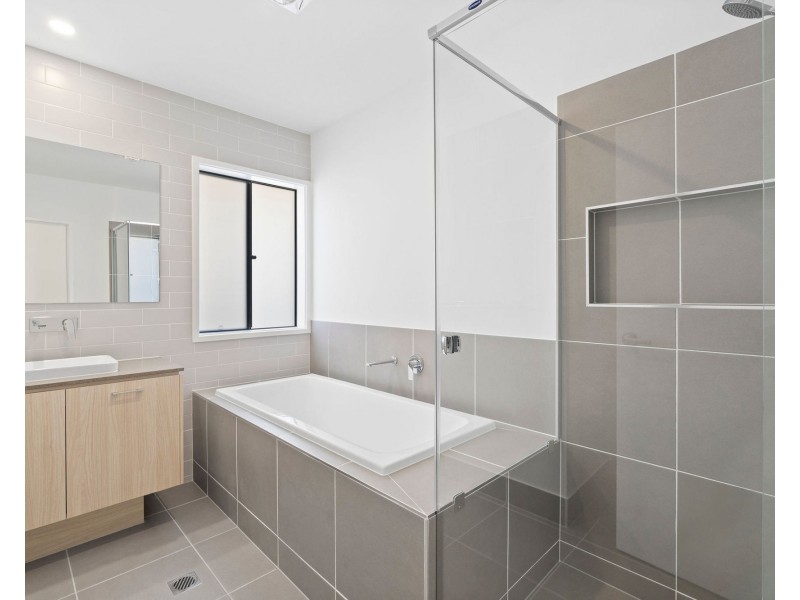 13 Rivercherry Way, Upper Coomera QLD 4209