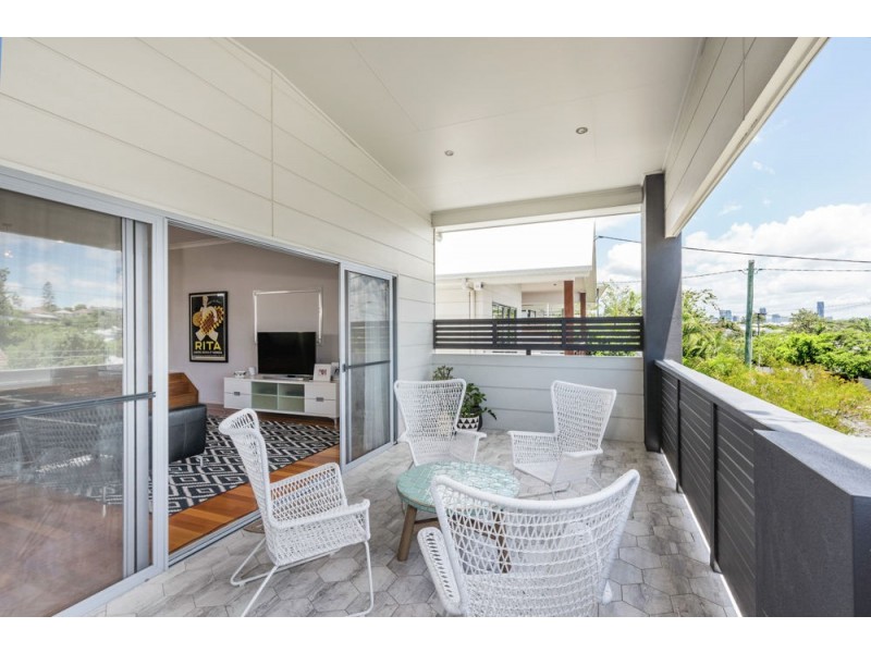 157 Macrossan Ave, Norman Park QLD 4170
