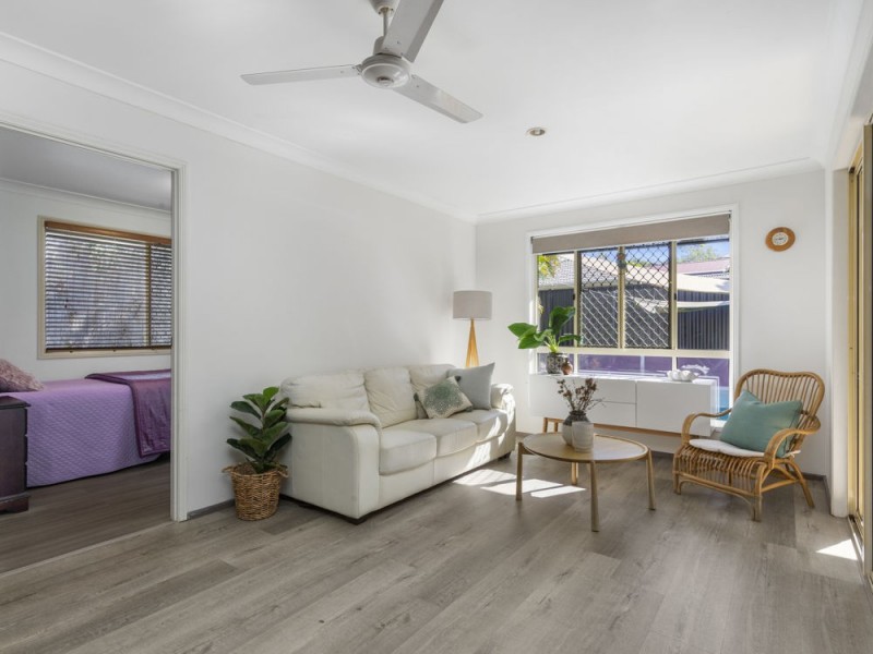 4 Woodvale Court, Everton Hills QLD 4053