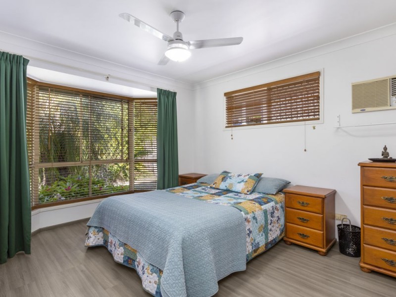 4 Woodvale Court, Everton Hills QLD 4053