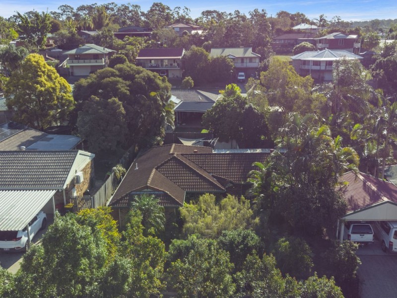 4 Woodvale Court, Everton Hills QLD 4053