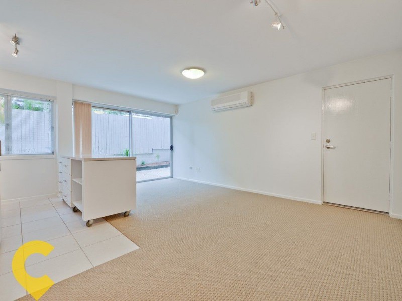 2/8 Botany Street, Clayfield QLD 4011