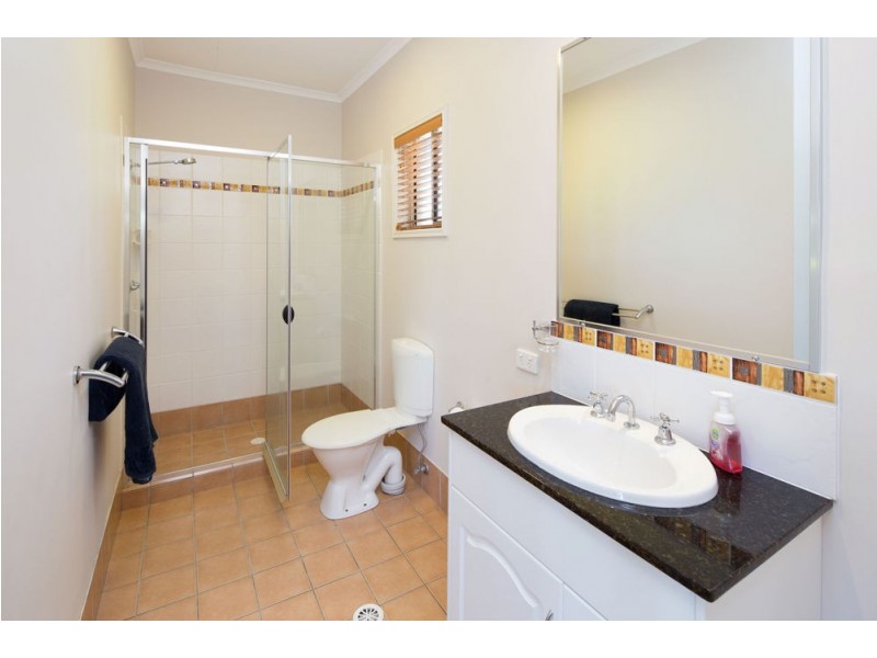 7 Les Douglas Court, Camp Mountain QLD 4520