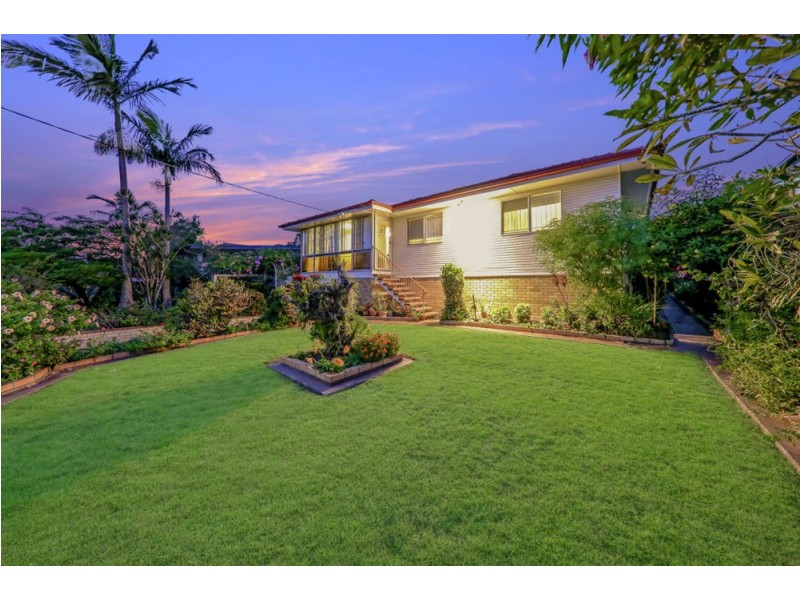 20 Mirragin Street, Chermside West QLD 4032