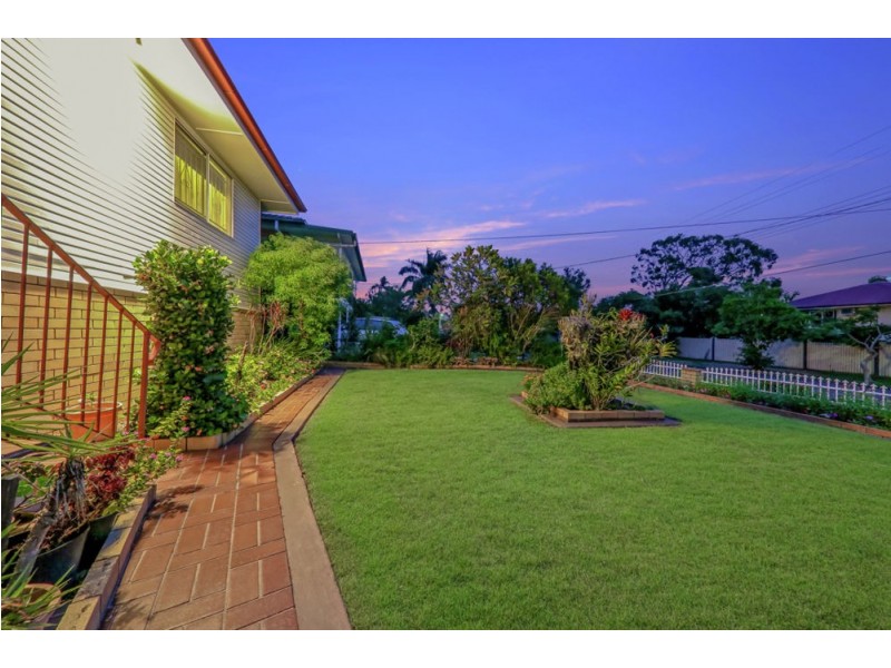 20 Mirragin Street, Chermside West QLD 4032