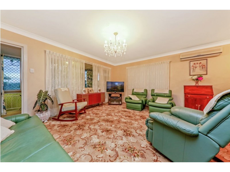 20 Mirragin Street, Chermside West QLD 4032