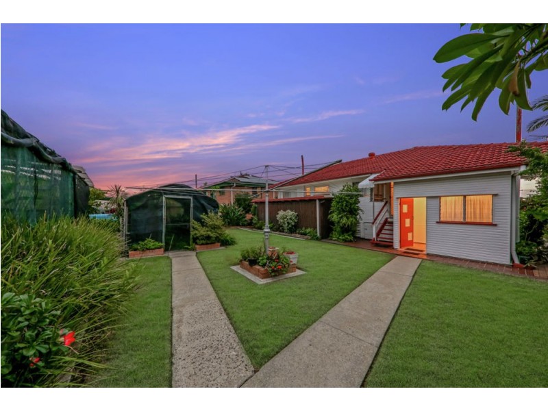 20 Mirragin Street, Chermside West QLD 4032