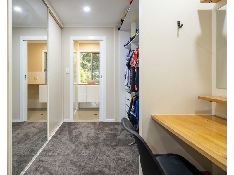 30 Narellan Street, Arana Hills QLD 4054