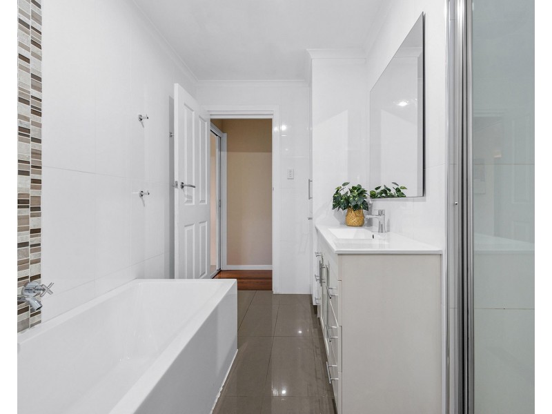 30 Narellan Street, Arana Hills QLD 4054