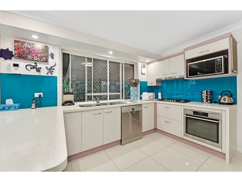 42 Oakmont Crescent, Albany Creek QLD 4035