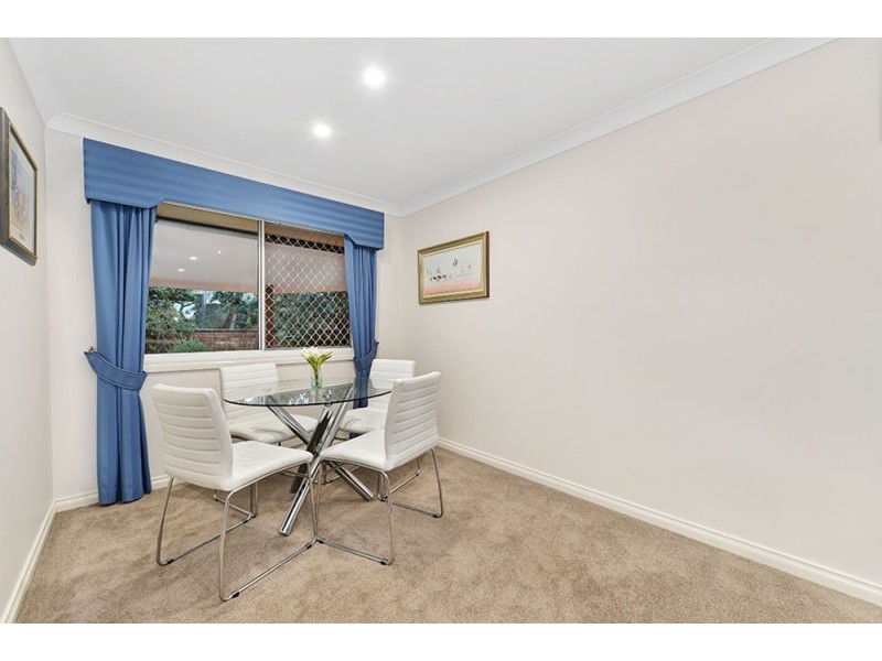 42 Oakmont Crescent, Albany Creek QLD 4035