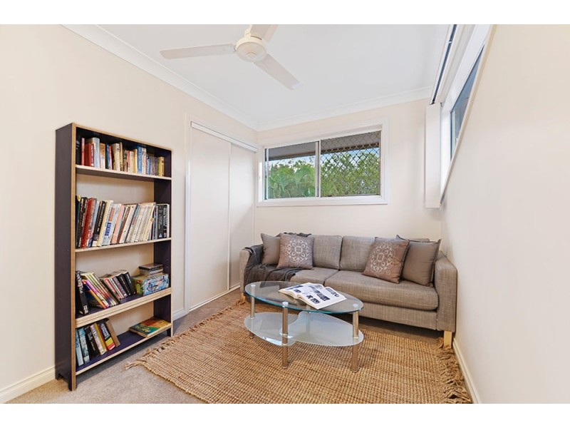 42 Oakmont Crescent, Albany Creek QLD 4035