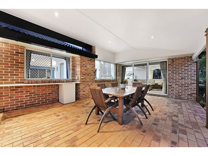 42 Oakmont Crescent, Albany Creek QLD 4035